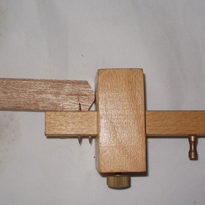 DIY Folding Table Image 4